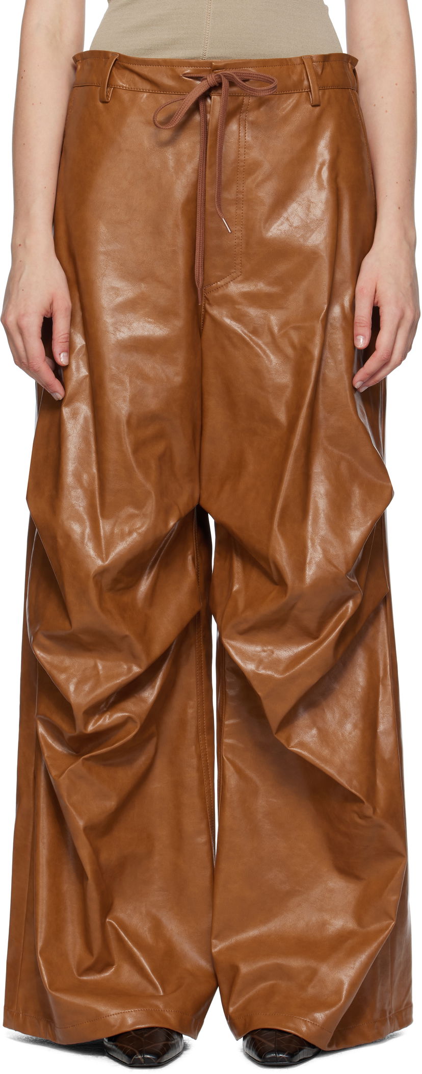 Hlače Maison Margiela MM6 Maison Margiela Draped Faux-Leather Trousers Rjava | S52KA0510 M35465