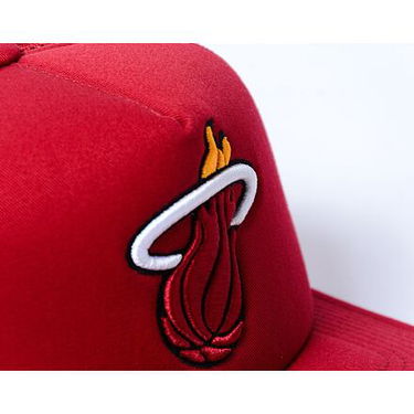 Kapa Mitchell & Ness NBA Evergreen Trucker Cap Rdeča | HT8032-MHERED1, 2