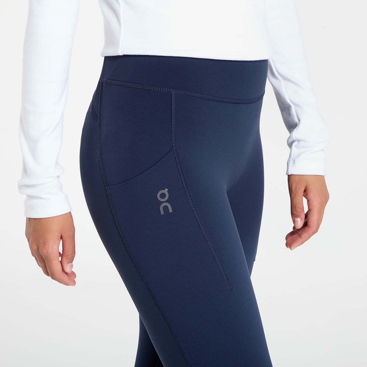 Nogavice On Running Performance Tights 7/8 Mornarica | 1WF30200255 W, 1