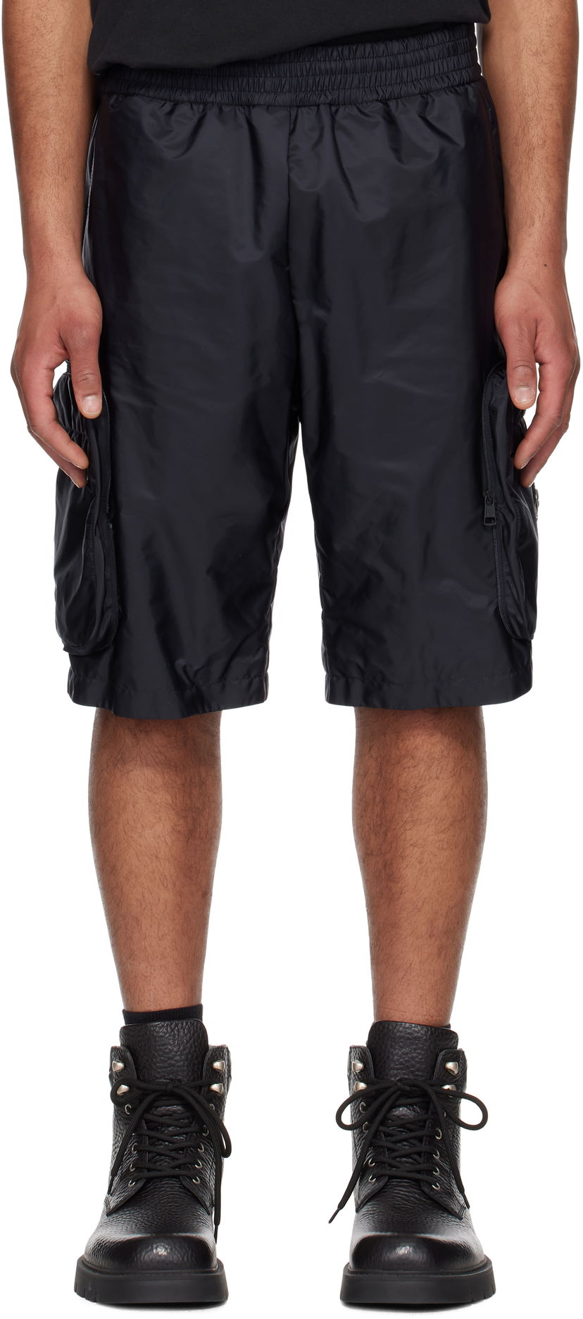 Kratke hlače Moncler Moncler Genius Mercedes-Benz by NIGO Cargo Shorts Črna | K14012B00001M5920