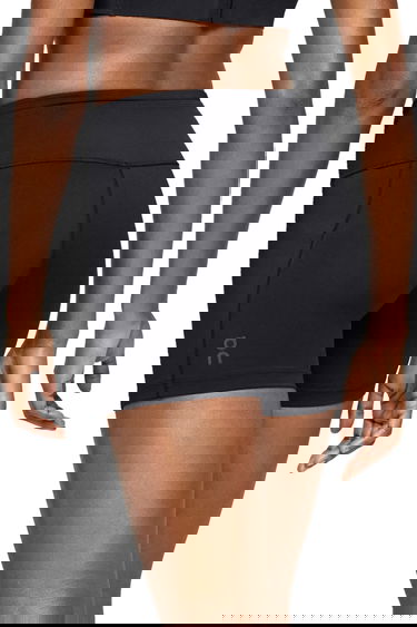Kratke hlače On Running Performance Short Tights Črna | 1we10770553, 2