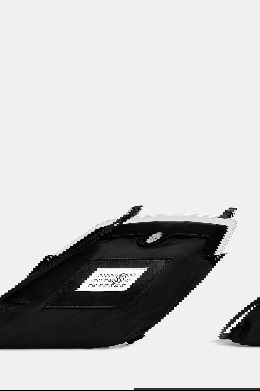 Torba za čez ramo Maison Margiela Small Frame Shoulder Bag with Numeric Patch Detail Črna | SB6WF0008.P8503.HA751, 0