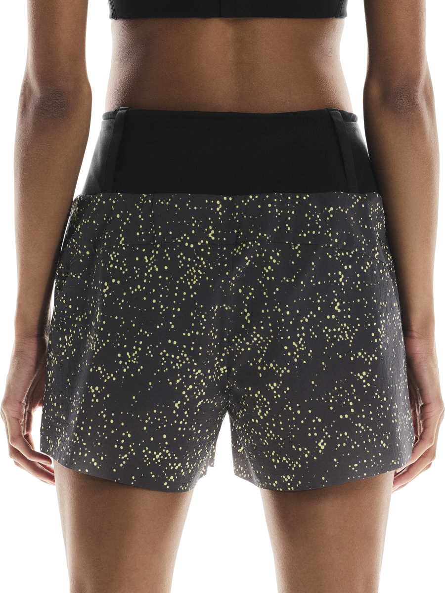 Kratke hlače On Running On Running Ultra Shorts Črna | 1wf30152957, 1