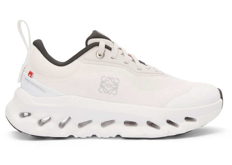 Superge in čevlji On Running LOEWE x Cloudtilt 2 Sand White W Bela | 3WE10872979, 0