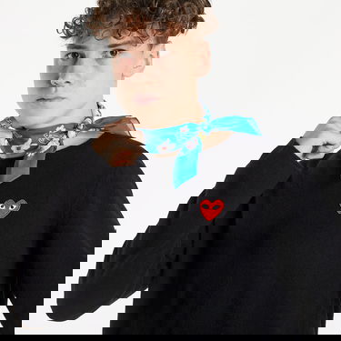 Pleteni pulover Comme des Garçons PLAY Red Heart Crewneck Jumper Črna | AZN068 Black, 3