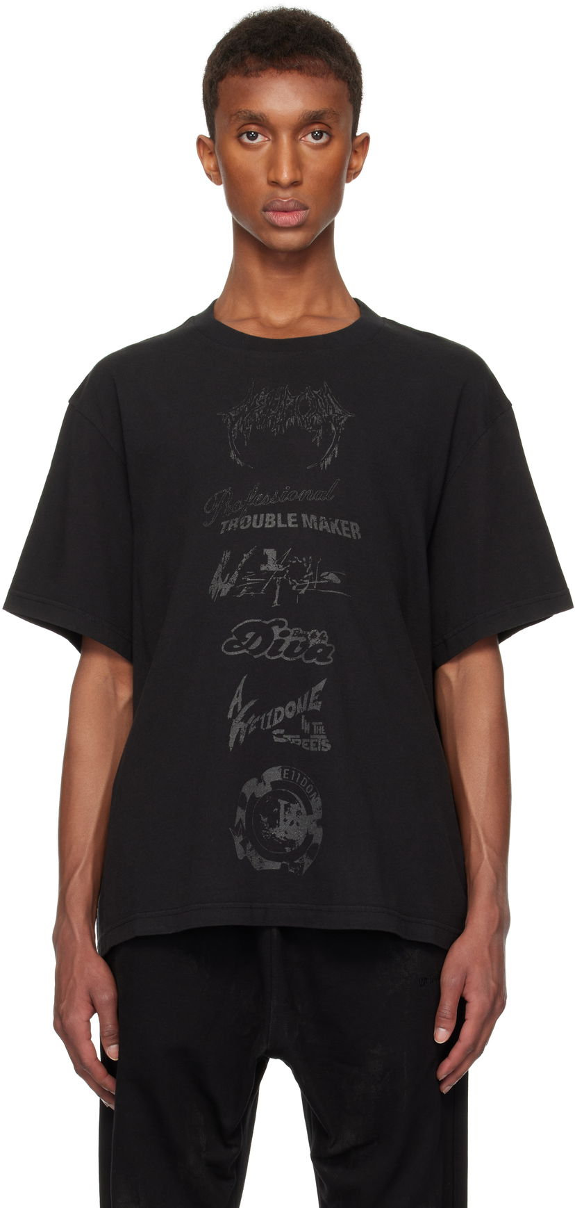 Majica We11done Multi Logo Graphic T-Shirt Črna | WD-TT3-24-777-U-BK