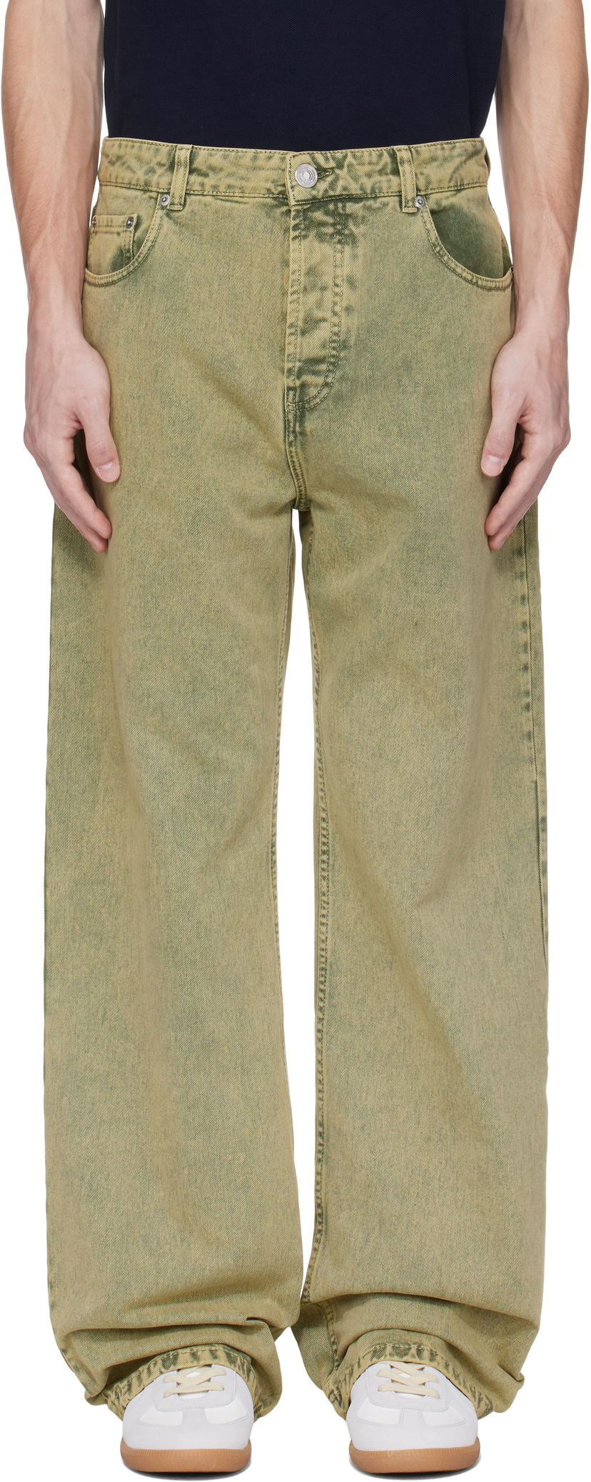 Kavbojke AMI AMI Paris Large Fit Jeans Rumena | HTR450.DE0064
