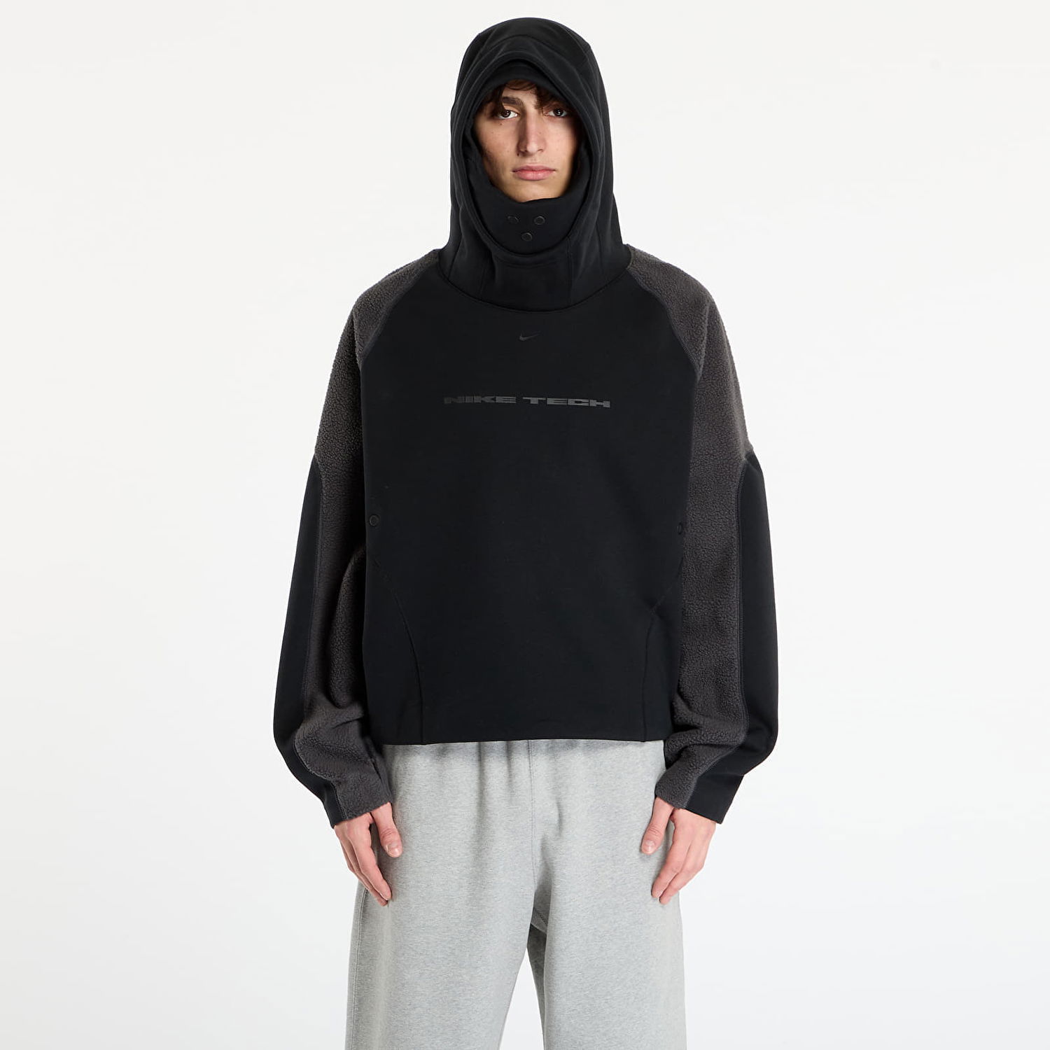 Pulover Nike Tech Boreas Oversized Balaclava Hoodie Črna | IB3363-010, 0