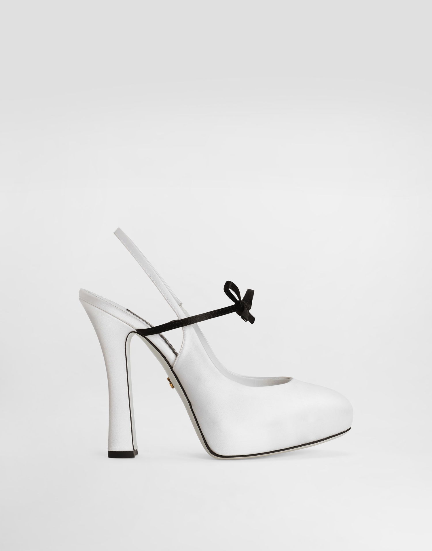 Superge in čevlji Dolce & Gabbana Dolce & Gabbana Satin Slingbacks with Bow Bela | CG0930AE54789697, 0