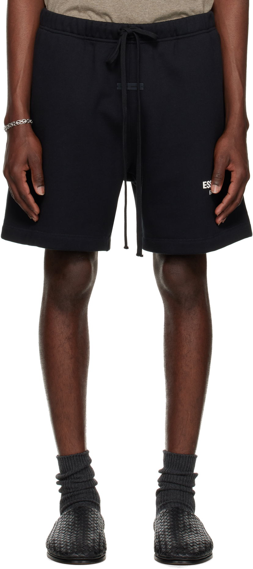 Kratke hlače Fear of God Fear of God ESSENTIALS Classic Sweat Shorts Črna | 160AS252000F
