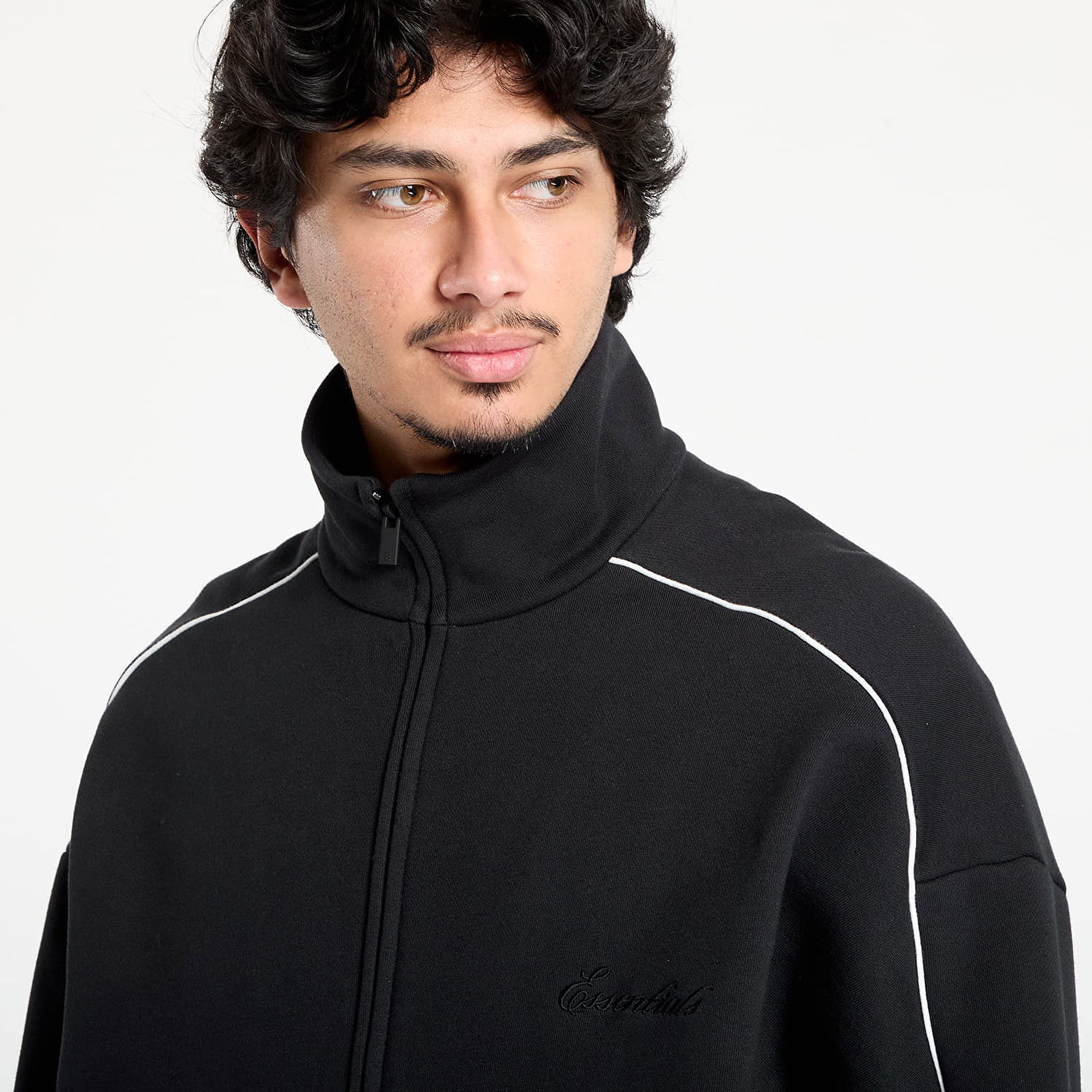 Jakna Fear of God Fear of God Essentials Modern Track Jacket Črna | 202SP256890F-378, 1