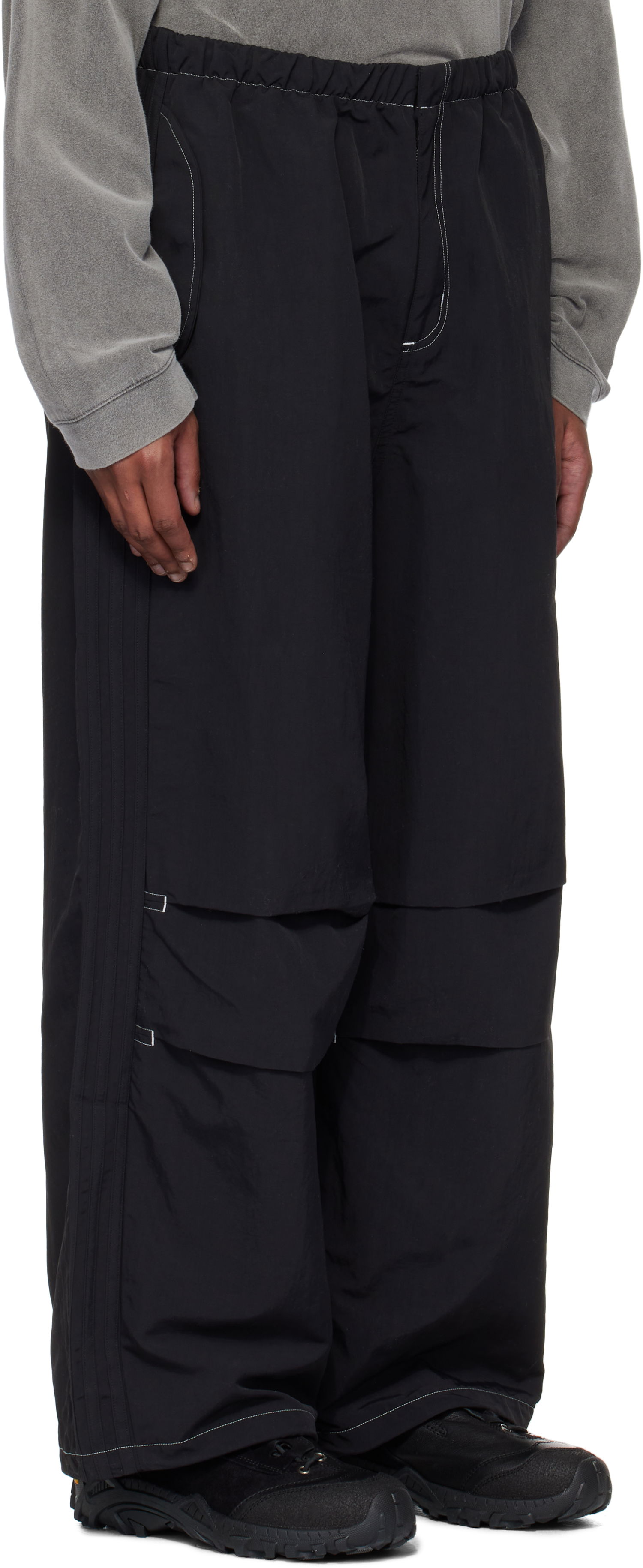 Cargo hlače adidas Originals Parachute Lounge Pants Črna | JD5415, 1