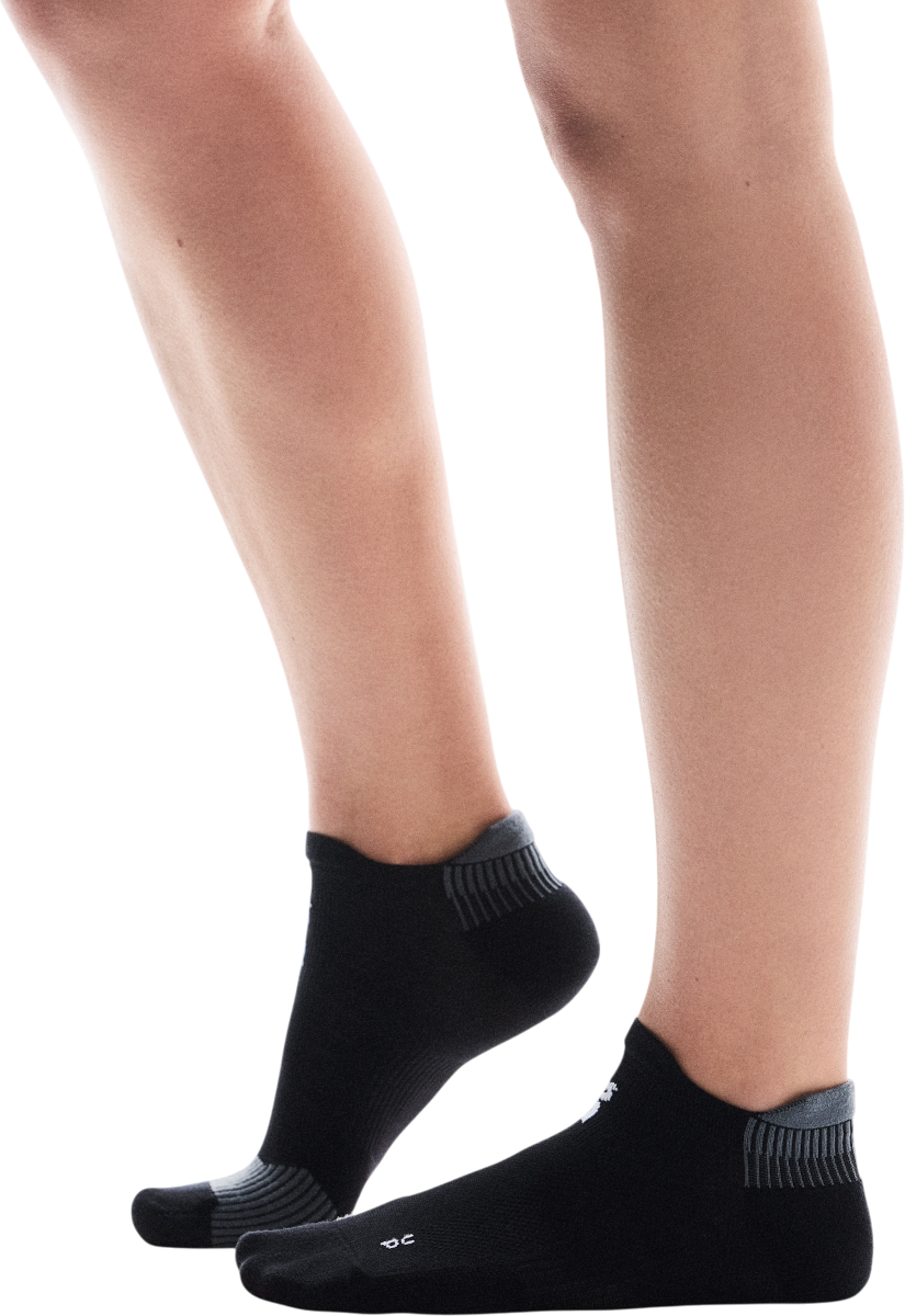 Nogavice On Running On Running Performance Run Low Socks Črna | 2uf10060106