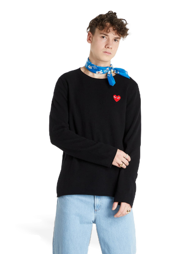 Pleteni pulover Comme des Garçons PLAY Red Heart Crewneck Jumper Črna | AZN068 Black