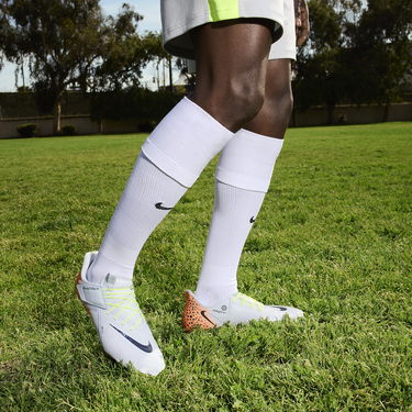 Superge in čevlji Nike PHANTOM GX II ACAD EASE FG/MG OLY Bela | fn8199-900, 1