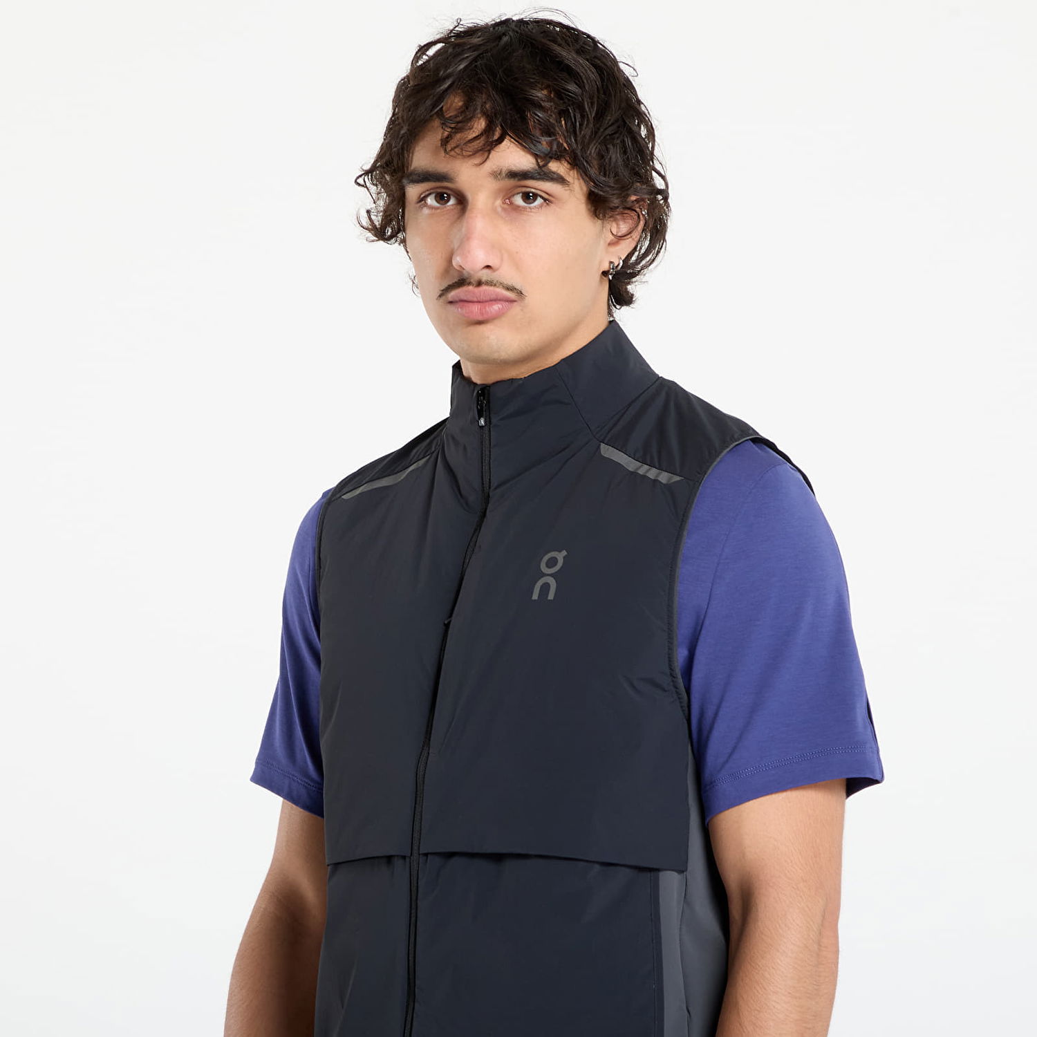 Telovnik On Running Weather Vest Črna | 1MF30190106, 1