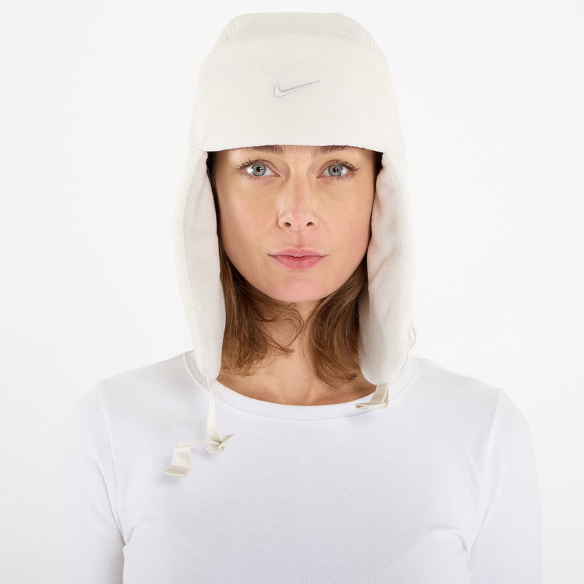 Klobuk Nike Fly Unstructured Puffer Trapper Cap Bela | IB7310-072