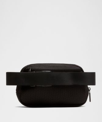 Torbice za okoli pasu lululemon Everywhere Knit Mesh Belt Bag 1L Črna | prod20002199, 6