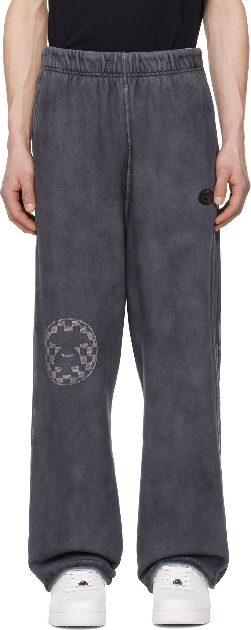 Trenirka AAPE by A Bathing Ape AAPE by A Bathing Ape AAPE Main Reversible Sweatpants Siva | AAPPTMB645XXNBKL