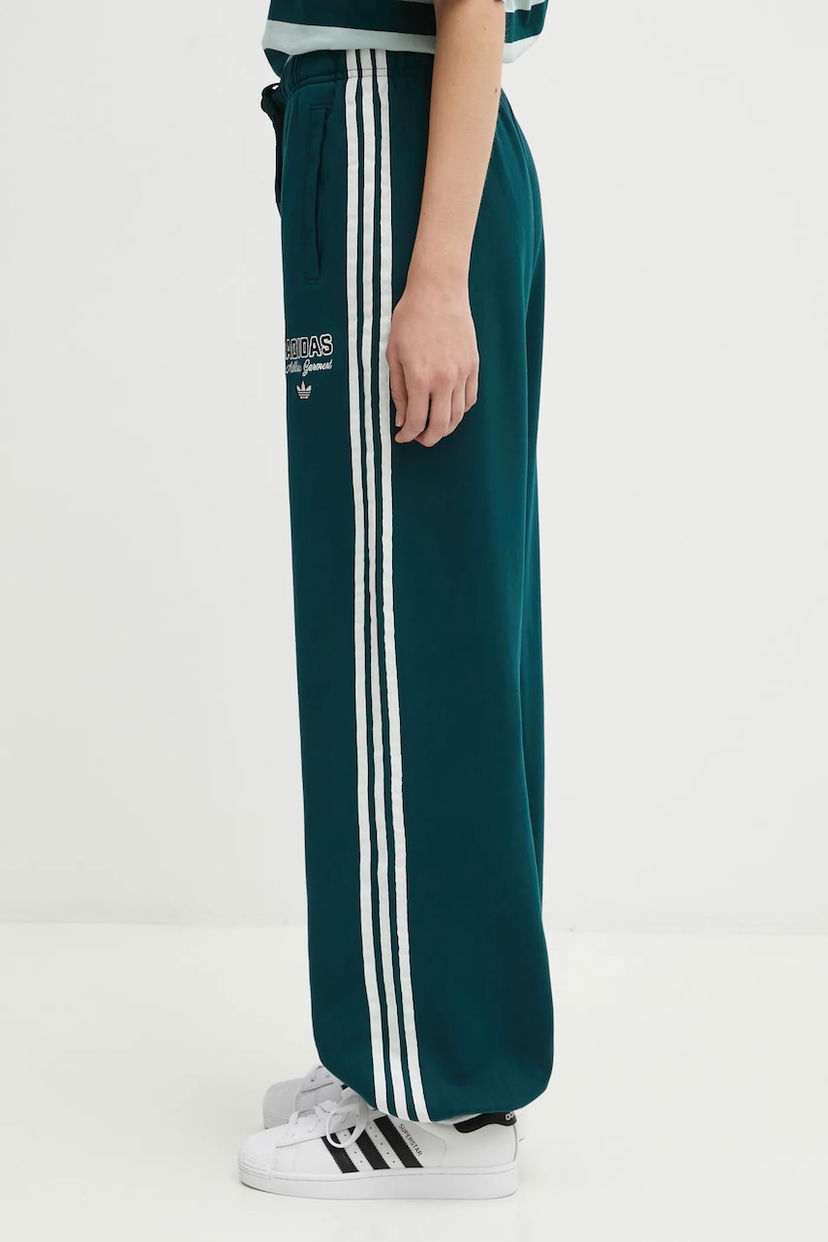 Trenirka adidas Originals Originals Gfx Sweatpants Zelena | KF2314