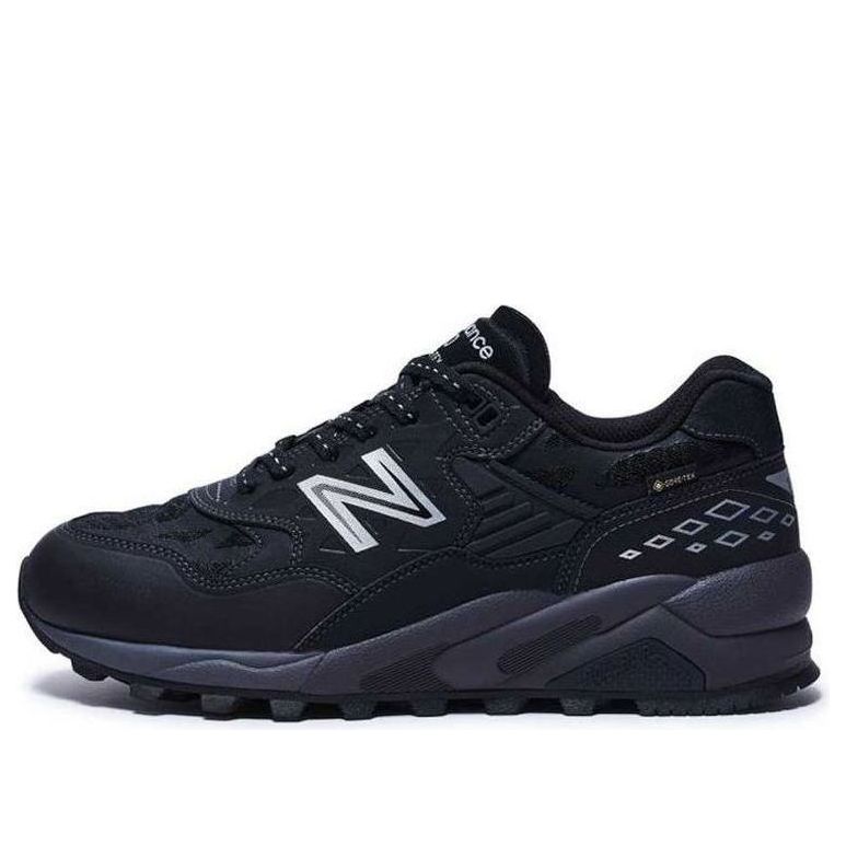 Superge in čevlji New Balance 580 GTX x MASTERPIECE SOUND Črna | MT580RMT