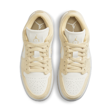 Superge in čevlji Jordan Air Jordan 1 Low "Gold" Rumena | FN3722-701, 2