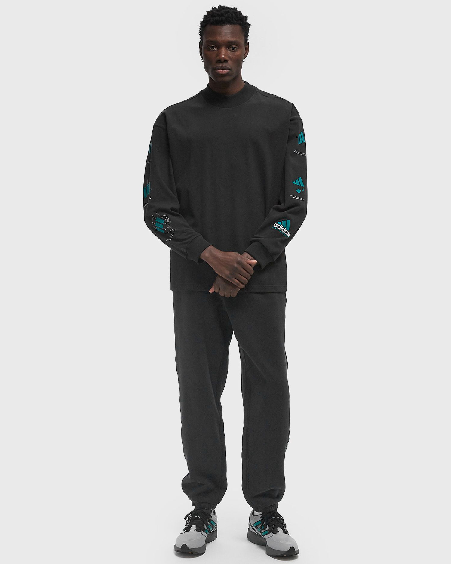 Pulover adidas Performance EQT Long Sleeve Graphic Tee Črna | JN4849, 1