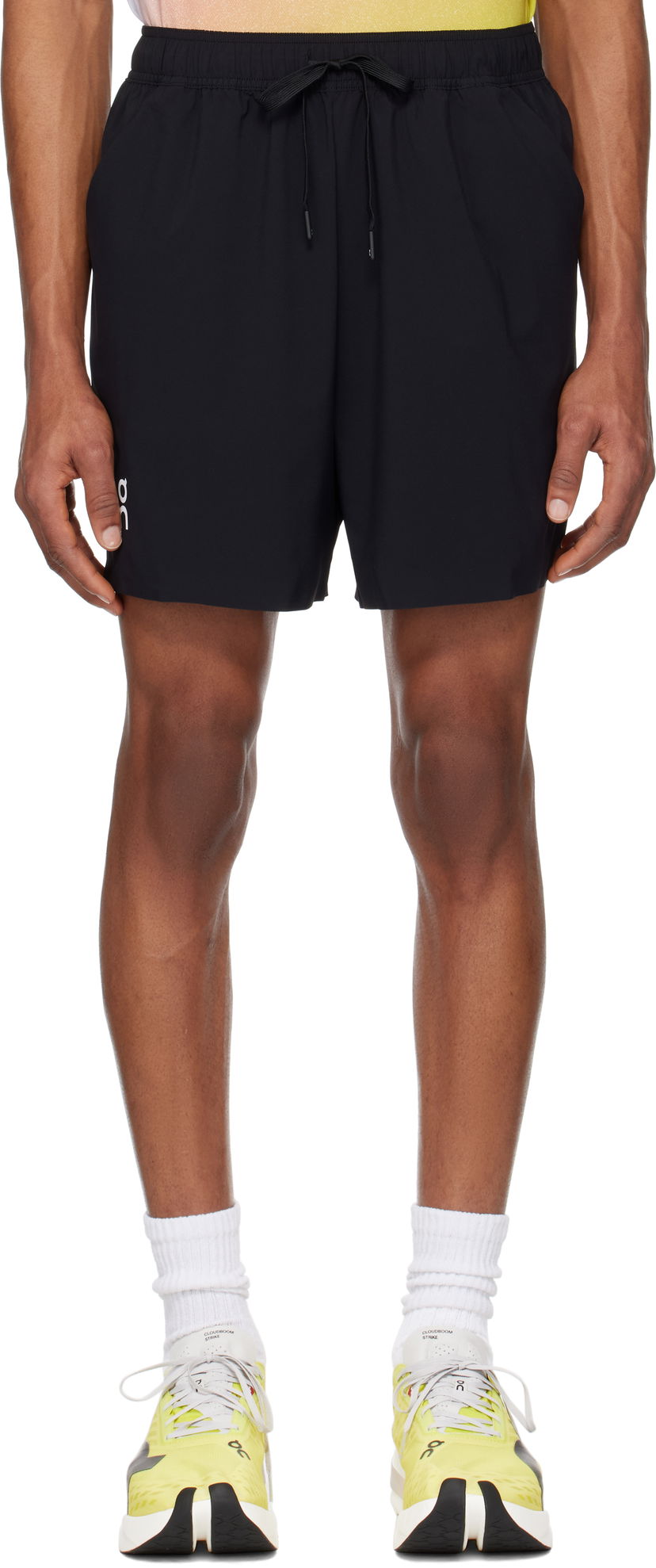 Kratke hlače On Running Court Shorts Črna | 1ME12310553
