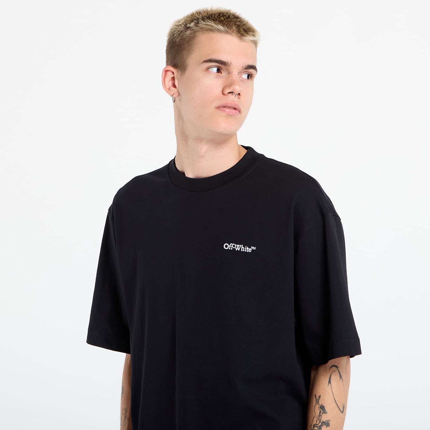 Majica Off-White Off-White Landscape Arrow Skate S/S Tee Črna | OMAA120F25JER0051001, 1