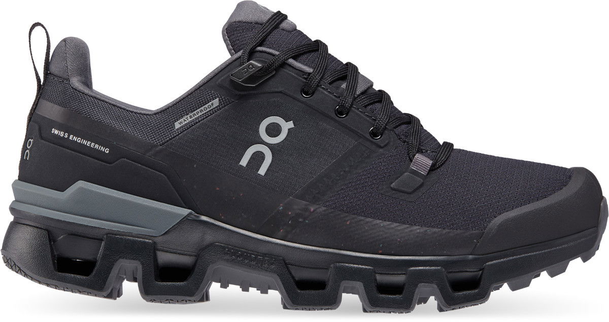 Superge in čevlji On Running Cloudwander Waterproof Črna | 73-98602, 0