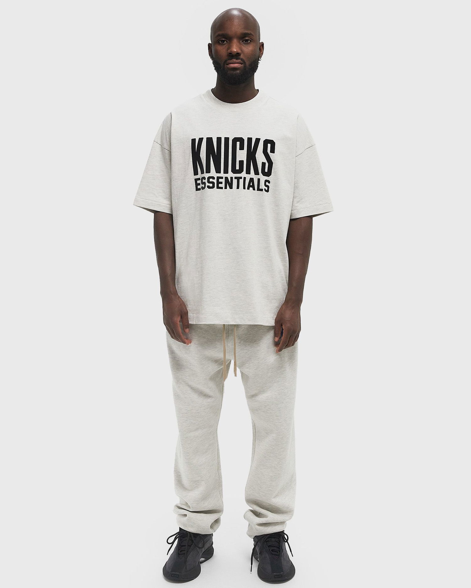 Majica Fear of God Fear of God Essentials NEW YORK KNICKS S/S Tee, Size: XL Siva | 125AL244301F, 1