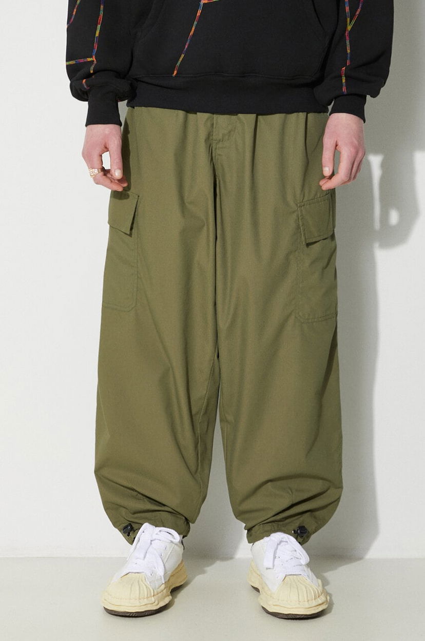 Cargo hlače Universal Works Universal Works Loose Cargo Pants Zelena | 30143.OLIVE