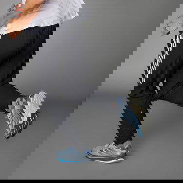 Trenirka adidas Performance Own the Run 3-Stripes Pants Črna | IK4982, 3