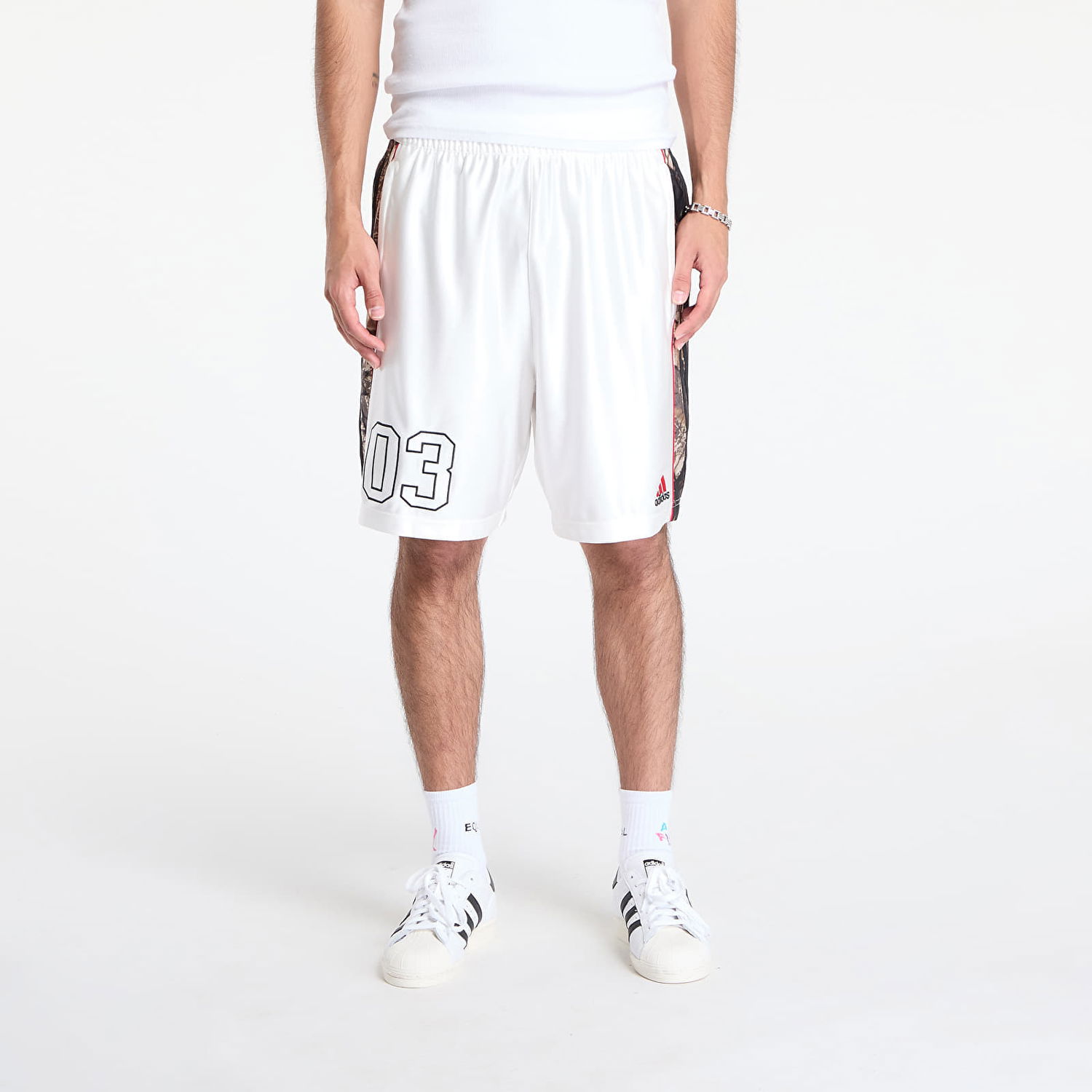Kratke hlače adidas Originals adidas Originals Camo Shorts Bela | KD6260, 0
