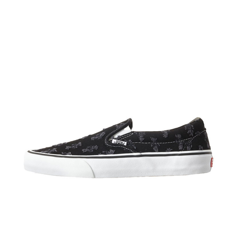 Superge in čevlji Vans Slip-On Supreme Hole Punch Denim Black Črna | VN0A38DD2DC