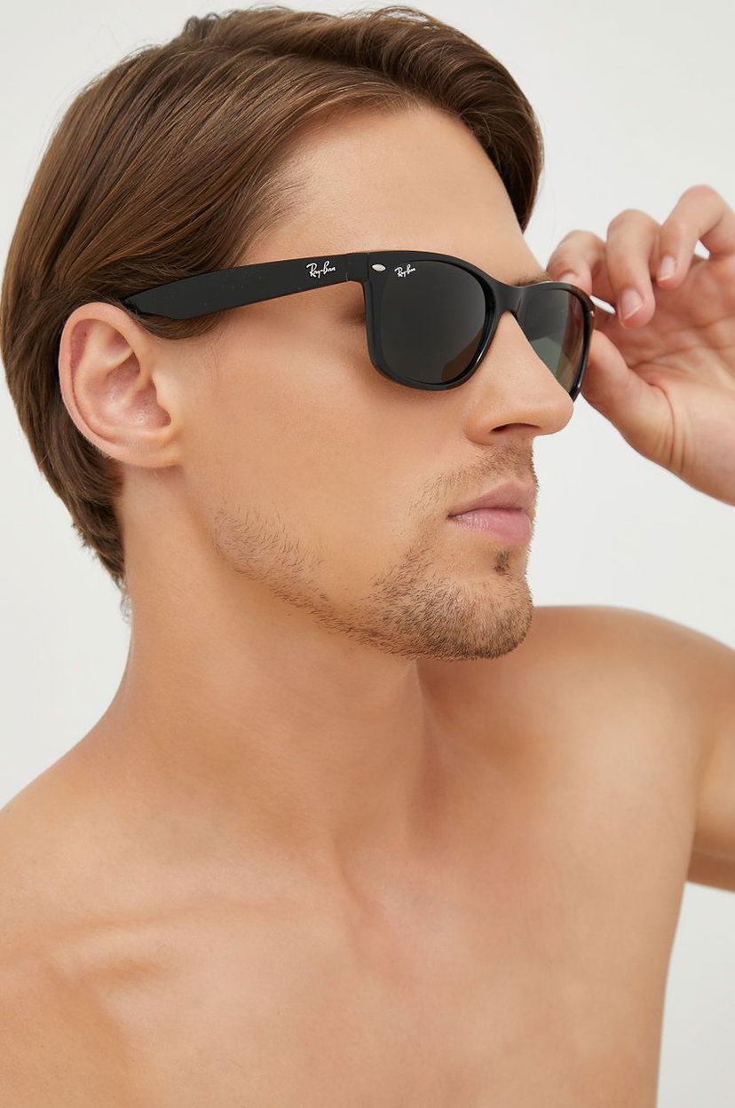 Sončna očala Ray-Ban NEW WAYFARER Sunglasses Črna | RB2132.901..