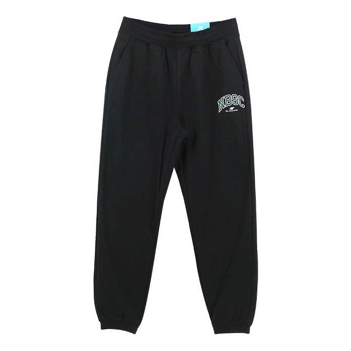 Trenirka New Balance NBSC Logo Sweatpants Črna | 6LC44363-BK