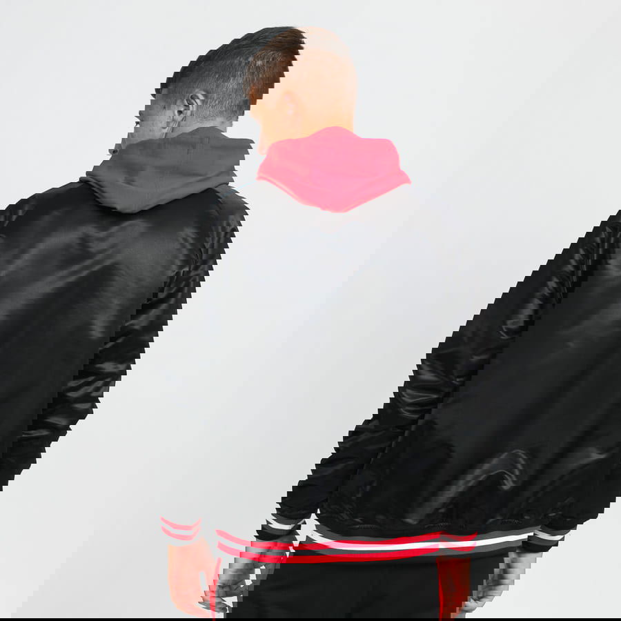 Bomber jakna Mitchell & Ness Bomber NBA Lightweight Satin Jacket Bulls Črna | 18013, 1