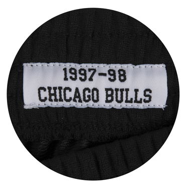 Kratke hlače Mitchell & Ness Chicago Bulls NBA Swingman Shorts Črna | SMSHAC18023-CBUBLCK97, 1