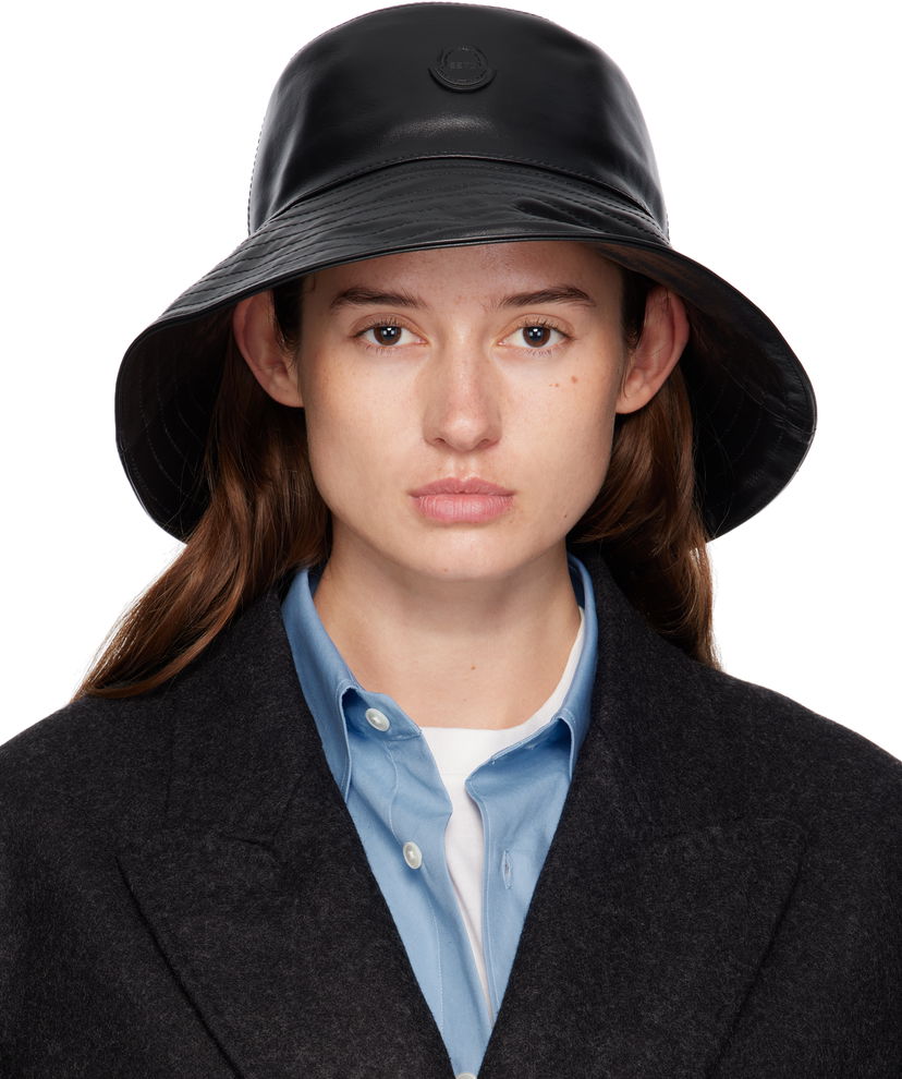 Klobuk Moncler Moncler Genius x EE72 Leather Bucket Hat Črna | K24033B00004M6584
