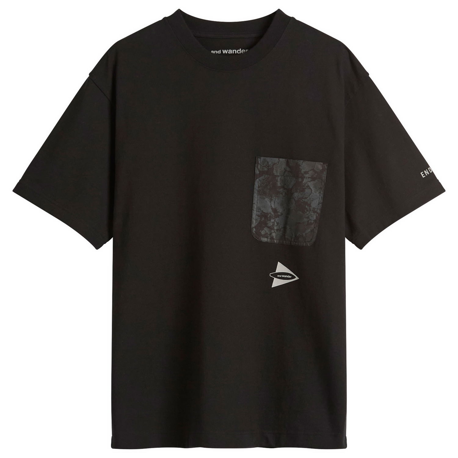 Majica and wander and wander Print Pocket T-Shirt, Size Large Črna | 5745184526-010, 0
