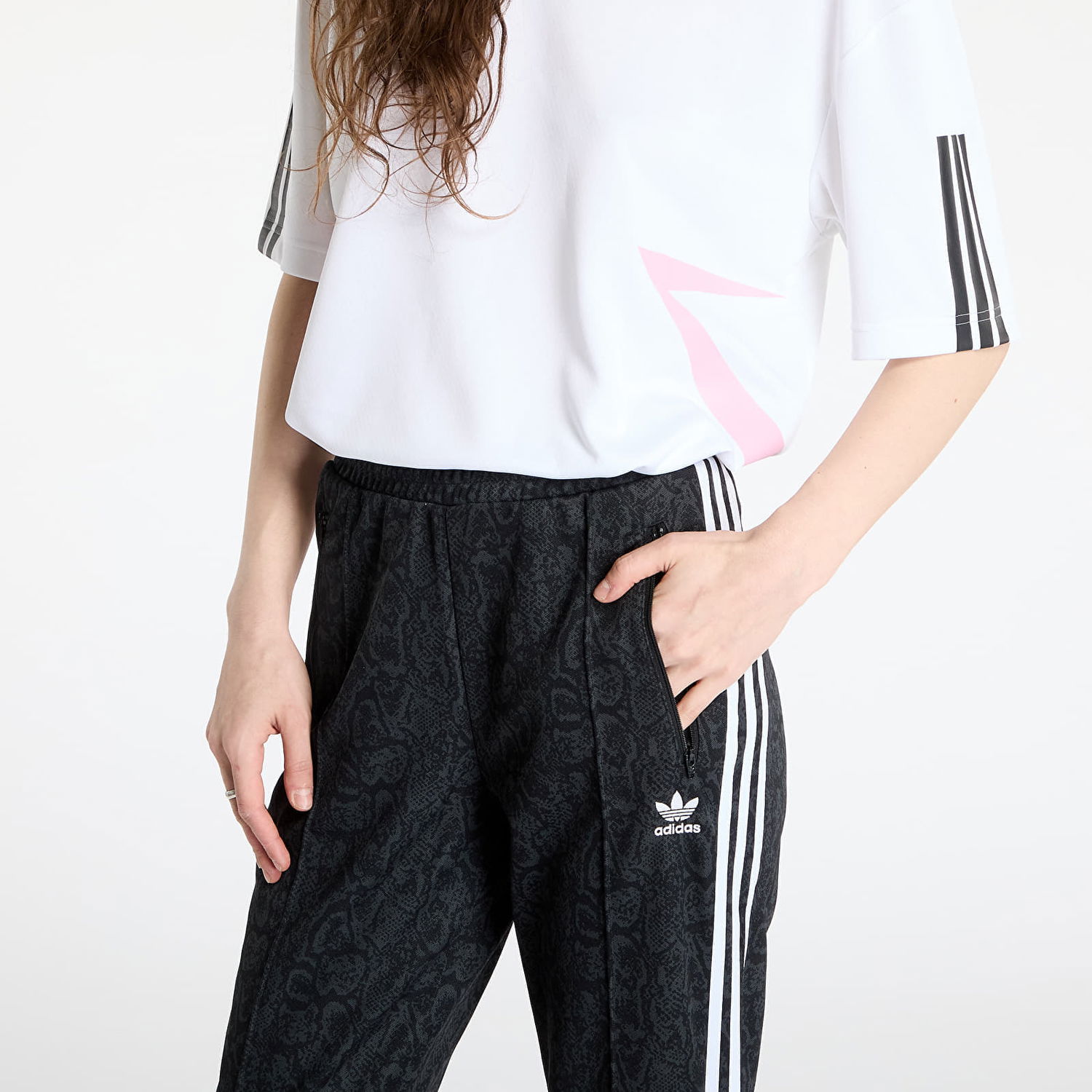 Trenirka adidas Originals Firebird Snake Print Track Pants Črna | JI8405, 1