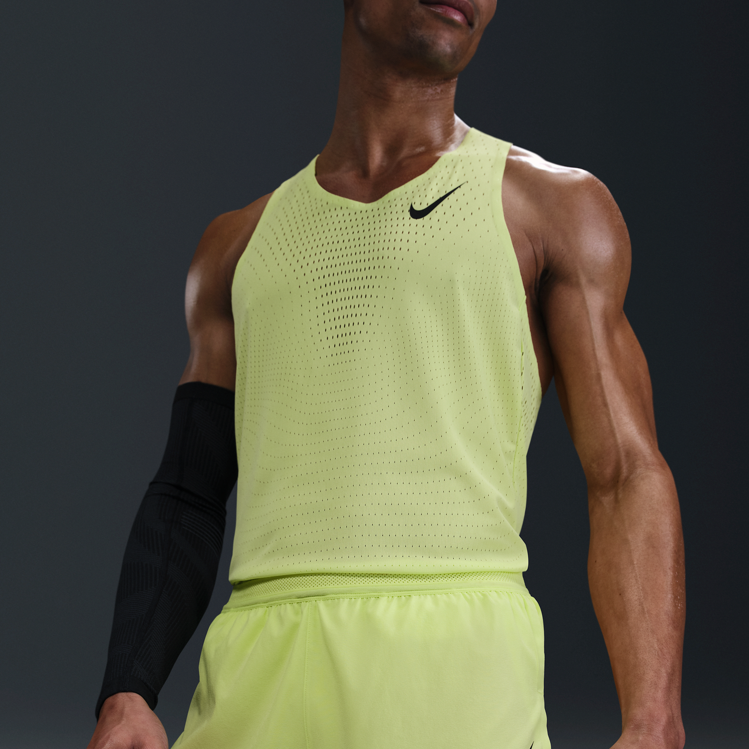 Kratke hlače Nike AeroSwift Dri-FIT ADV 2" Running Shorts Rumena | FN3349-736, 1