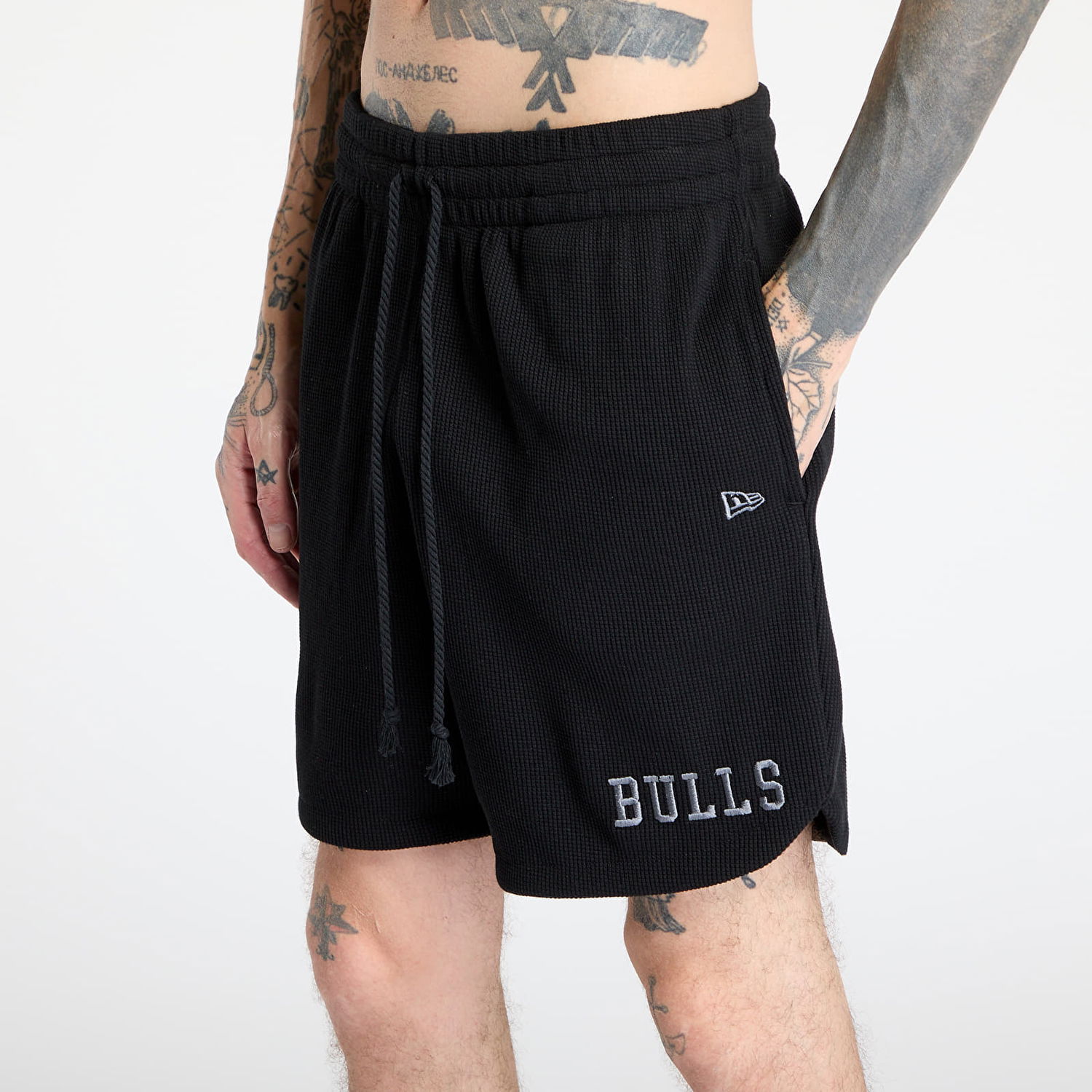 Kratke hlače New Era Chicago Bulls Waffle Shorts Črna | 60667890, 1