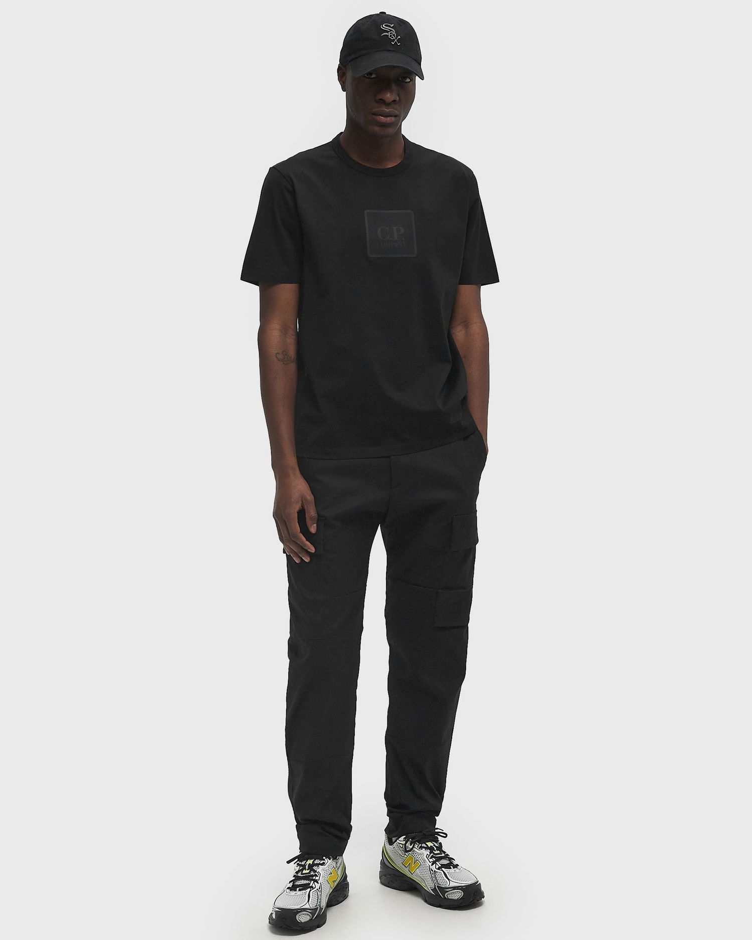 Majica C.P. Company C.P. Company The Metropolis Series Mercerized Jersey Logo T-Shirt Črna | 18CLTS037A006370W-999, 1