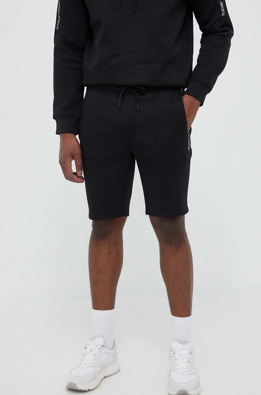 Kratke hlače CALVIN KLEIN Shorts Črna | J30J323401, 0