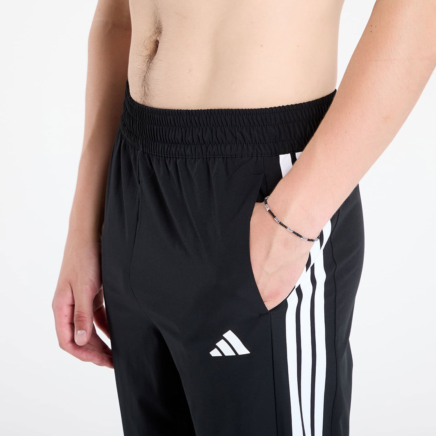 Trenirka adidas Performance Woven Training Joggers With Side Stripes Črna | JI8313, 1