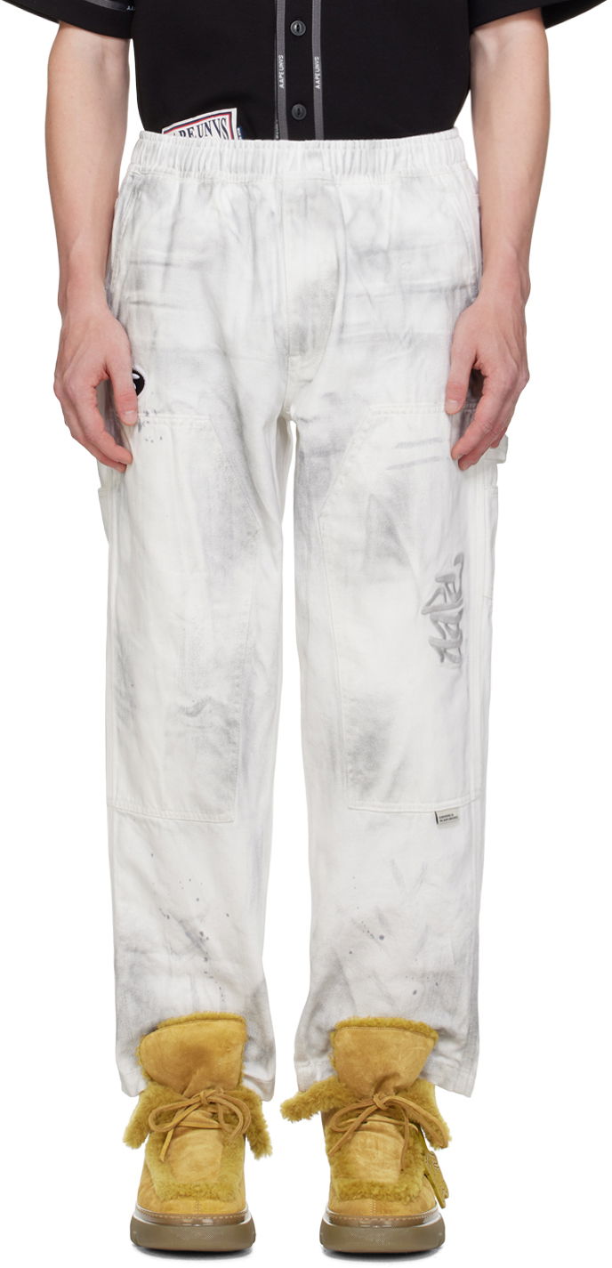 Cargo hlače AAPE by A Bathing Ape AAPE by A Bathing Ape Embroidered-Logo Painter Pants Bela | AAPPTMA682XAMWHB