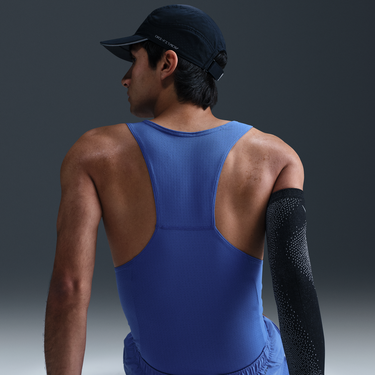 Majica brez rokavov Nike Dri-FIT Fast Running Tank Top Modra | FN4229-411, 3
