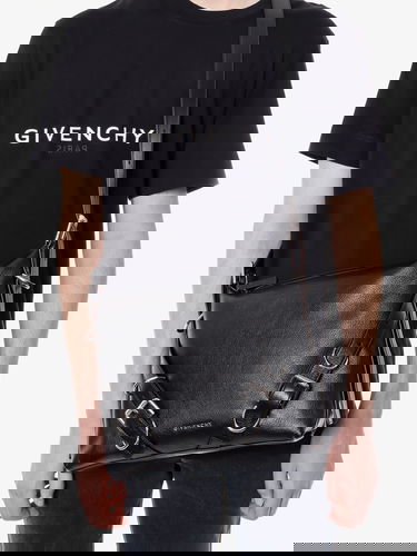 Torbica Givenchy Givenchy Voryou Hobo Bag Črna | BK50CWK1Y1001, 1